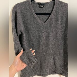 C By Bloomingdale’s Cashmere Sweater S